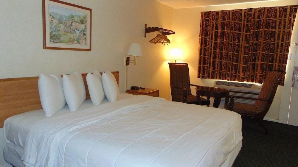Oceanside Lodge Marmora Ngoại thất bức ảnh